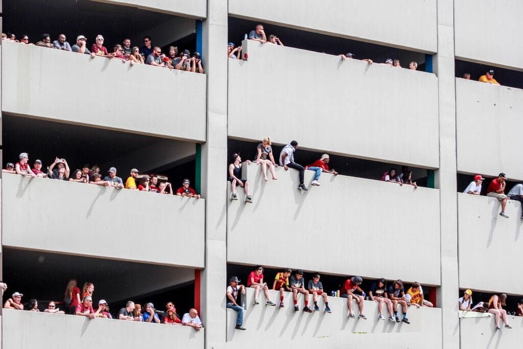 crowd, structure, people, city, crowd, crowd, crowd, crowd, crowd